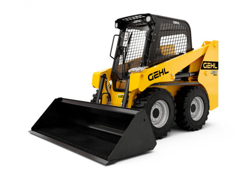 Chargeuse compacte GEHL R135